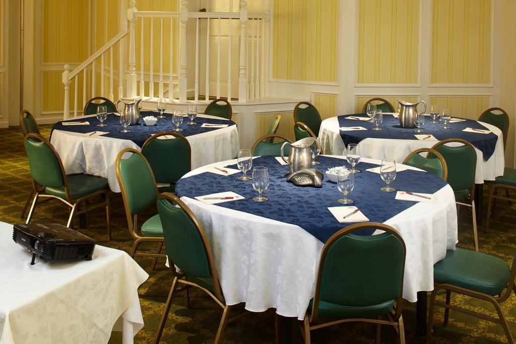 Concord'S Colonial Inn Εξωτερικό φωτογραφία